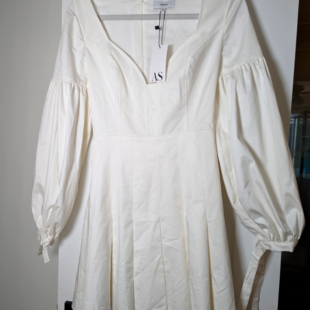 Auteur White Milkmaid/Puff Sleeved/Pleated Dress.